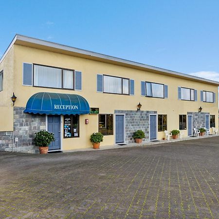 Coachman'S Lodge Motel Уонгануи Экстерьер фото