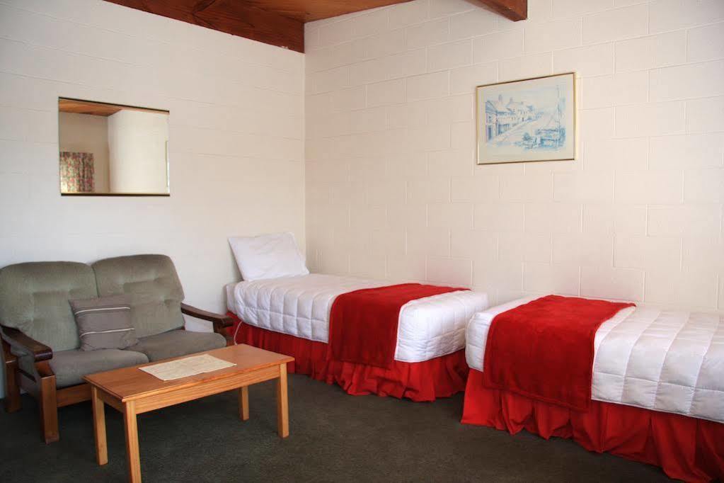 Coachman'S Lodge Motel Уонгануи Экстерьер фото